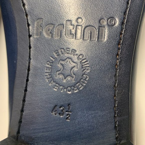 Handpainted Oxford // Navy - Picture 7 of 8